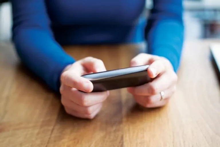 Advisor’s “LOL” Text Messages to Client Spell Trouble